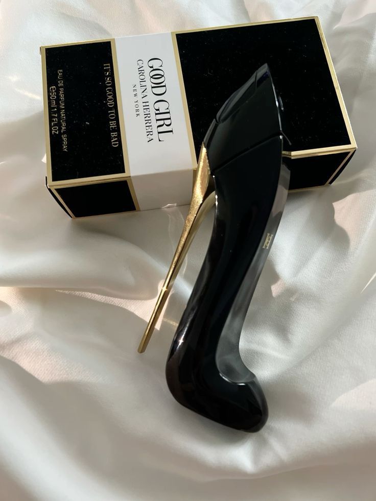 كارولينا هيريرا قود جيرل ماء عطر