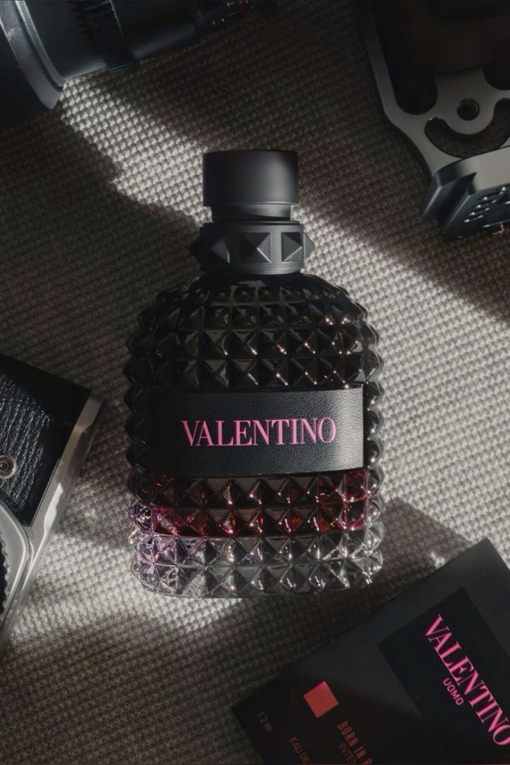 Valentino Uomo Born in Roma Eau de Toilette